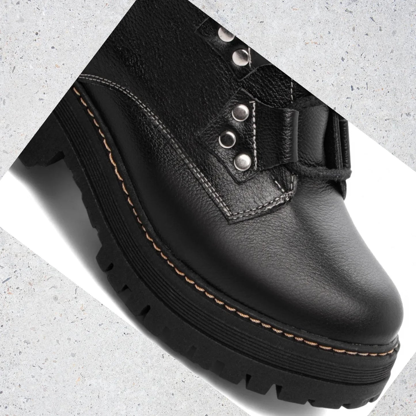 Bota Coturno Sola Tratorada Couro Preto Torricella 22A - Hyly Prime