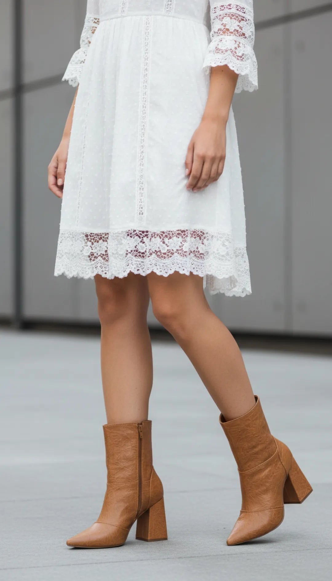 Bota Bico Fino Napa Vintage Caramelo com Flor