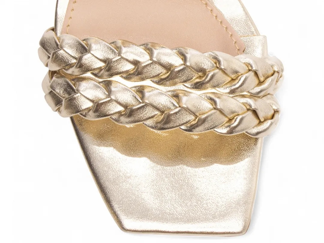 Sandália Feminina Ouro Light com Tiras Trançadas Salto 8,5 cm