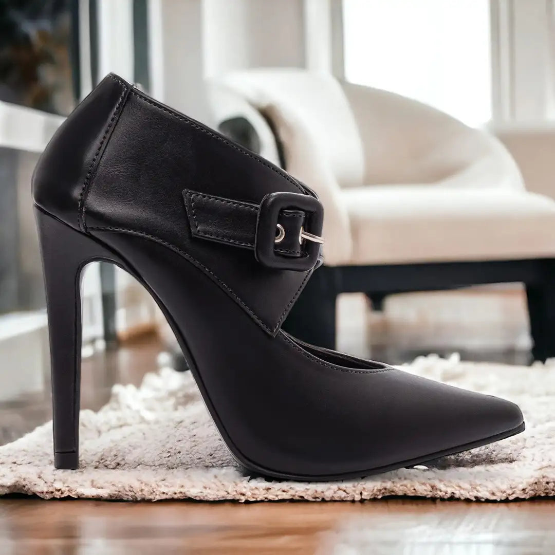 Sapato Scarpin Preto Clássico Salto Alto com Fivela