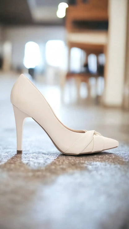 Sapato Scarpin Bico Fino Napa Off White