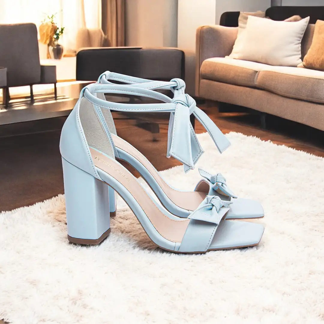 Sandália Feminina Azul em Napa com Salto Fino 8,5 cm