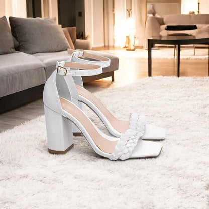 Sandália Feminina Napa Branco com Tiras Trançadas Salto 8,5 cm