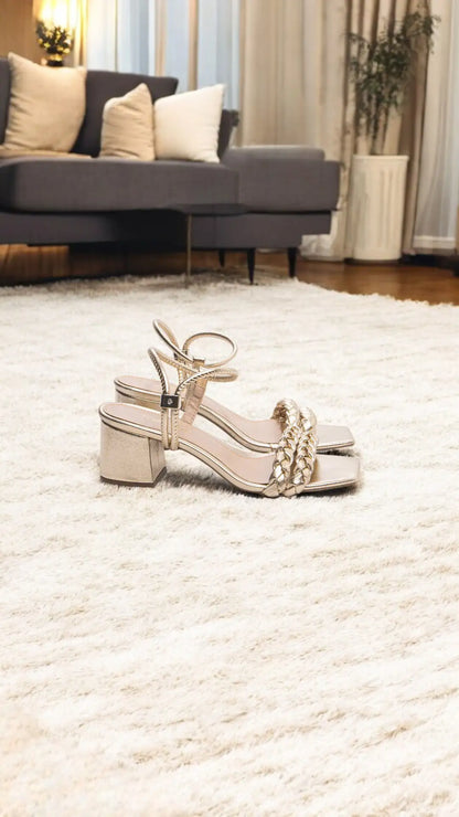 Sandália Dourado Salto: Grosso com 5,5 cm Antiderrapante