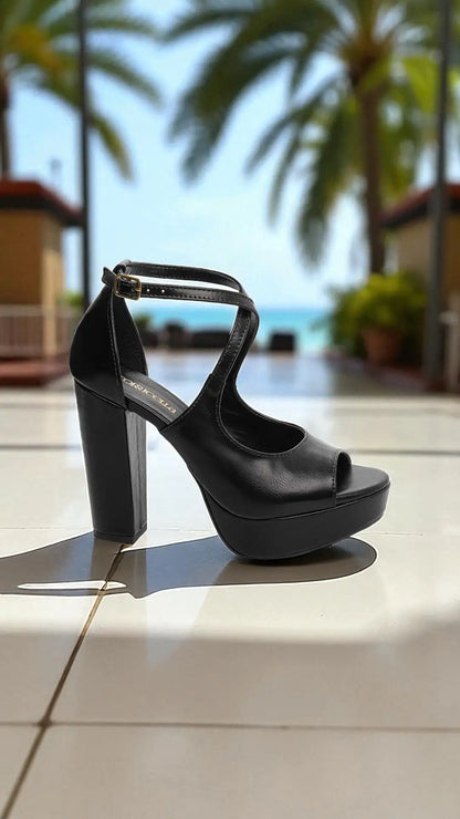 Sandália Feminina Meia Pata Preto com Salto Bloco