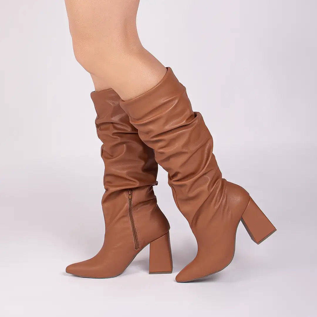 Bota Franzida Feminina Napa Caramelo Salto 9cm