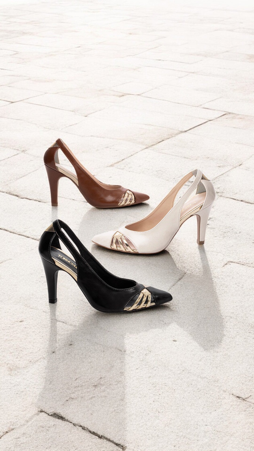 Sapato Scarpin Preto Salto Fino com 9 cm antiderrapante