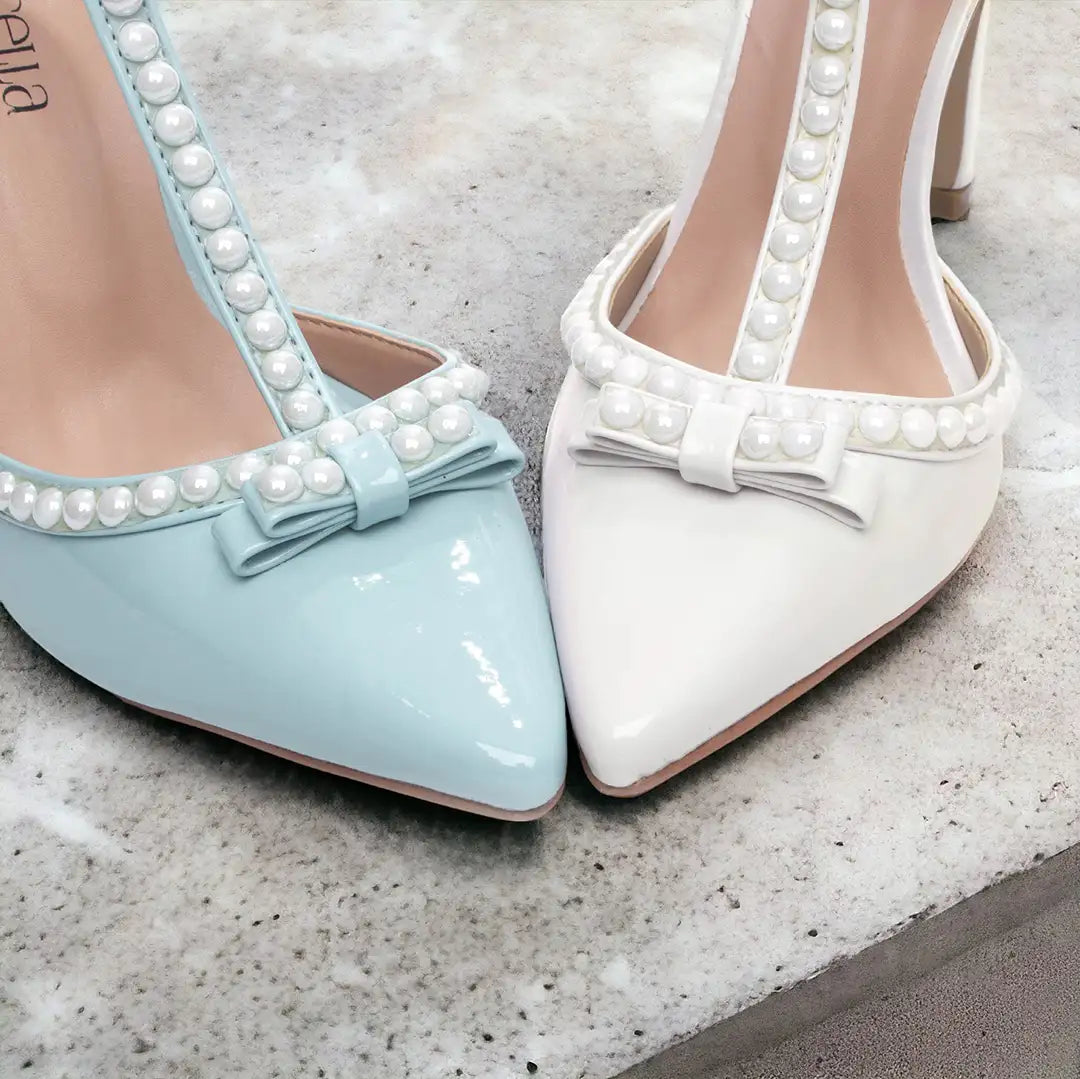 Sapato Scarpin Off White Verniz com Pérola Salto 9cm