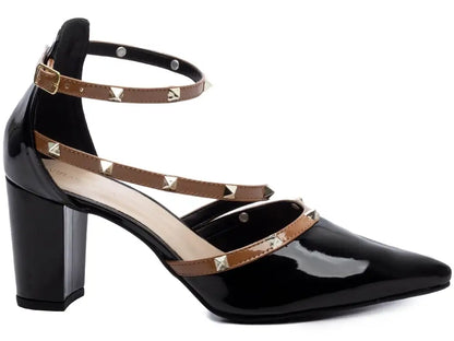 Scarpin Arrasadora Verniz Preto e Caramelo com Fivela Dourada | Hyly Prime