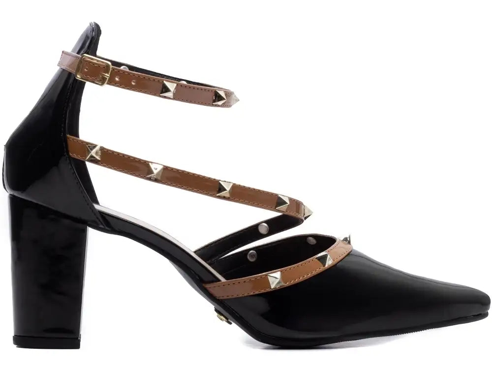 Scarpin Arrasadora Verniz Preto e Caramelo com Fivela Dourada | Hyly Prime