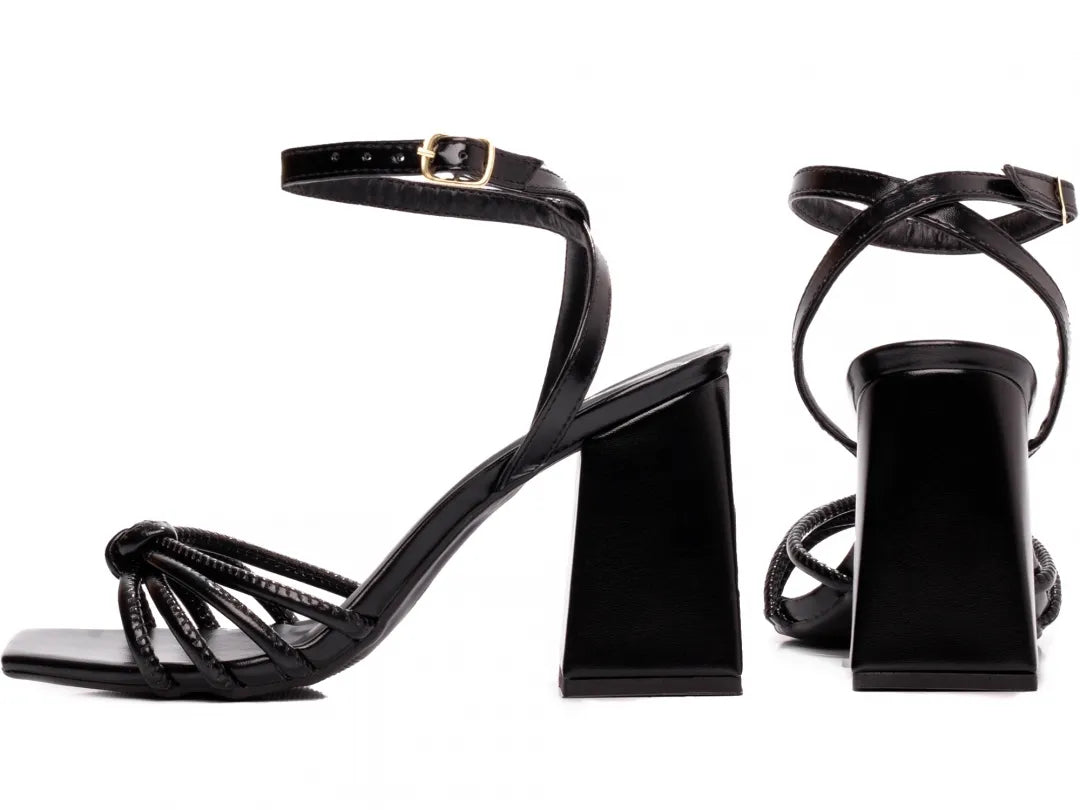 Sandália Torricella Napa Preto Salto Grosso 9cm – Hyly Prime