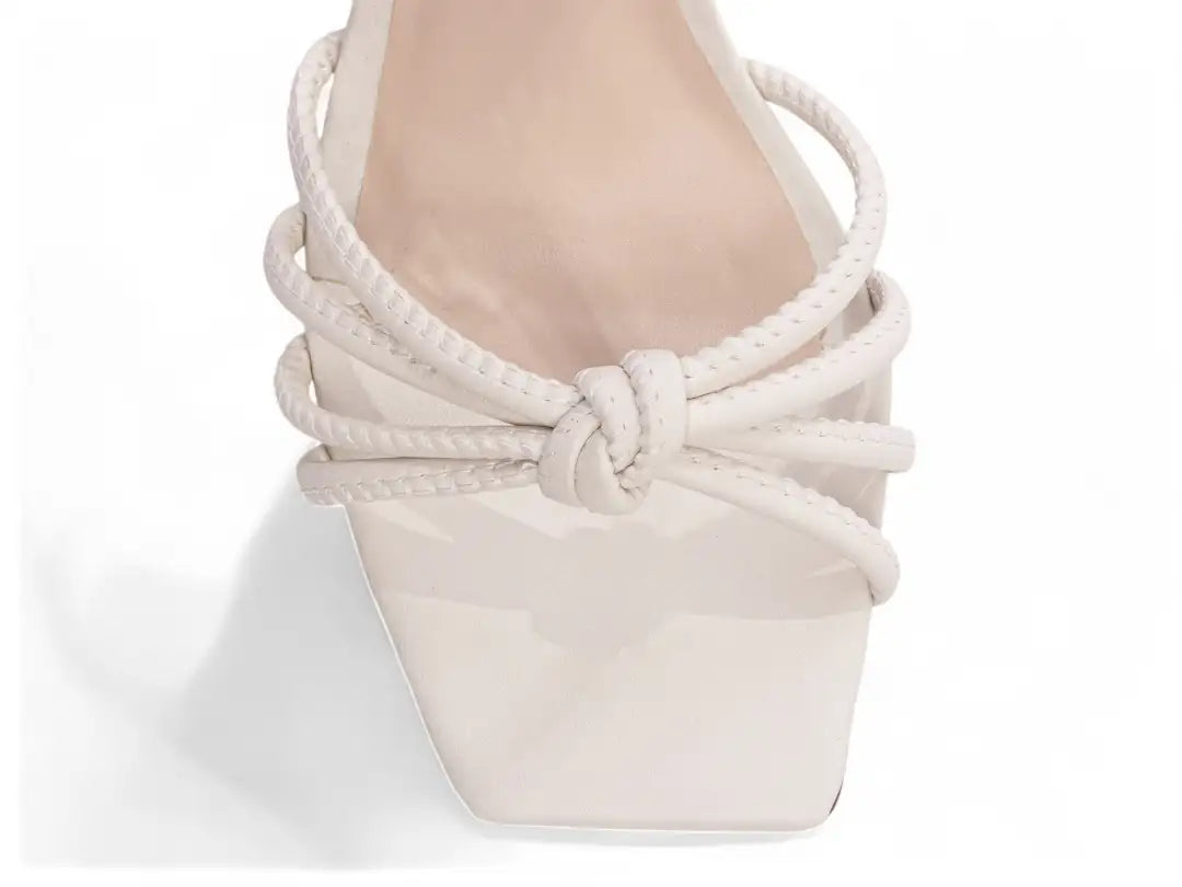 Sandália Off White Salto Grosso 9cm Confortável