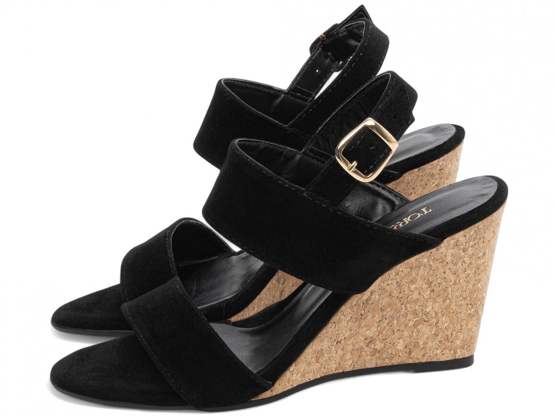 Sandália Feminina Anabela Camurção Preto Conforto e Elegância