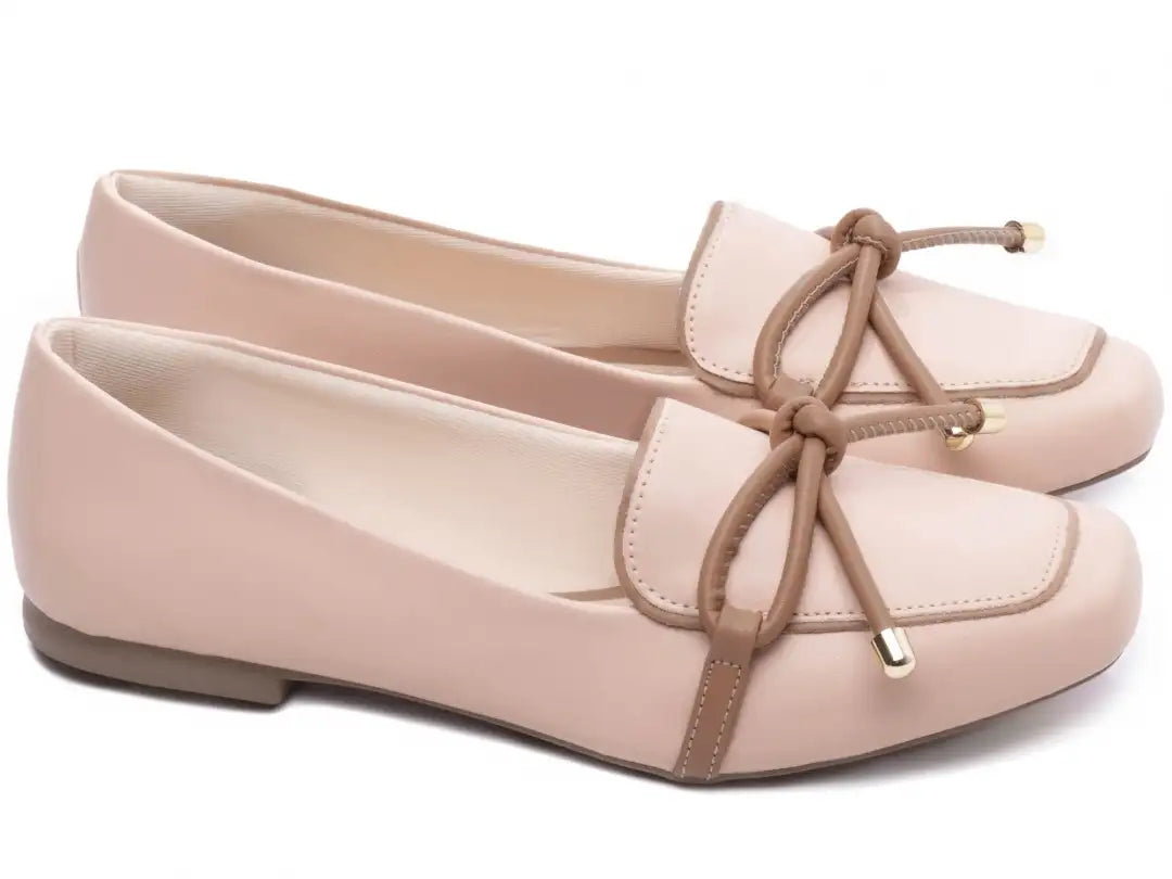 Mocassim Feminino Rasteiro Napa Rose com Laço Bege Confortável