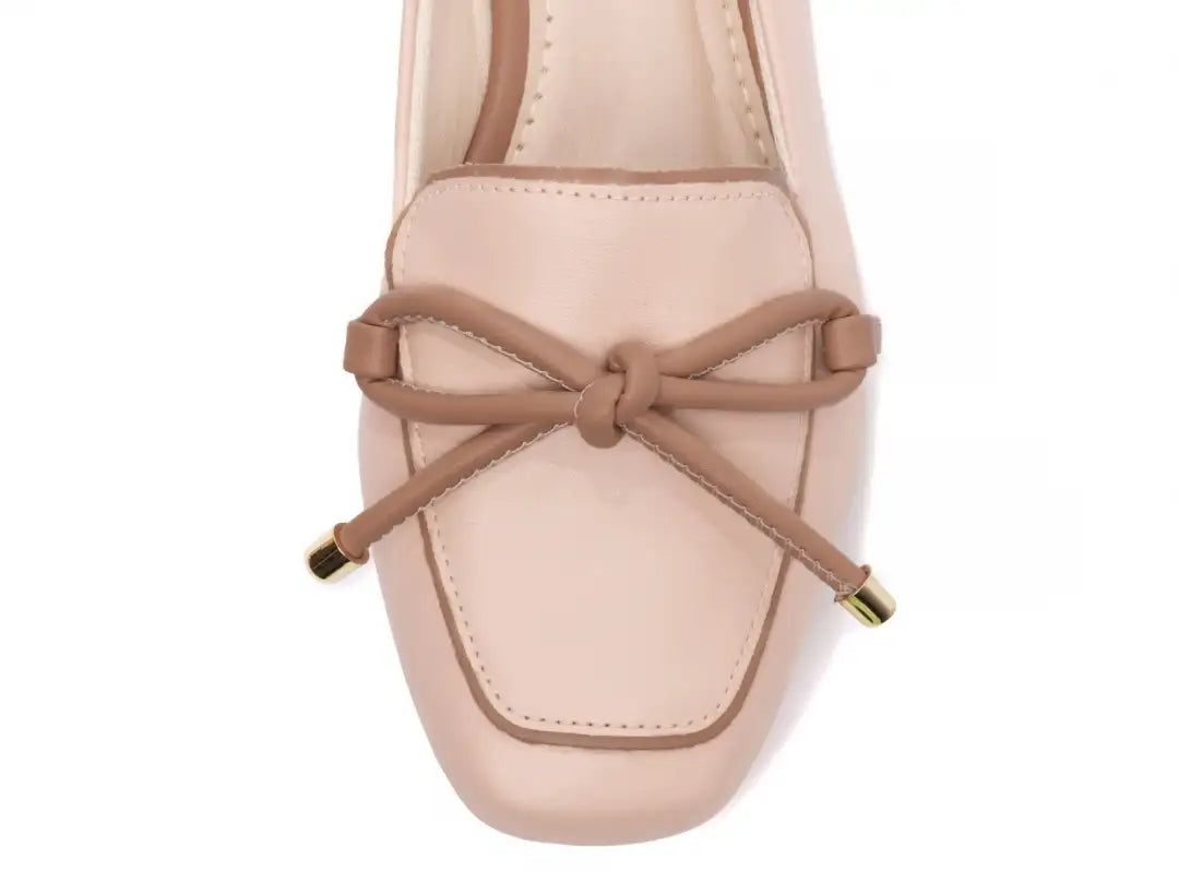 Mocassim Feminino Rasteiro Napa Rose com Laço Bege Confortável