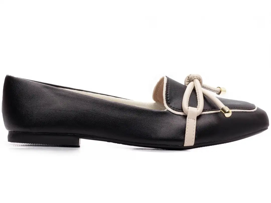 Mocassim Feminino Rasteiro Napa Preto com Laço Off White