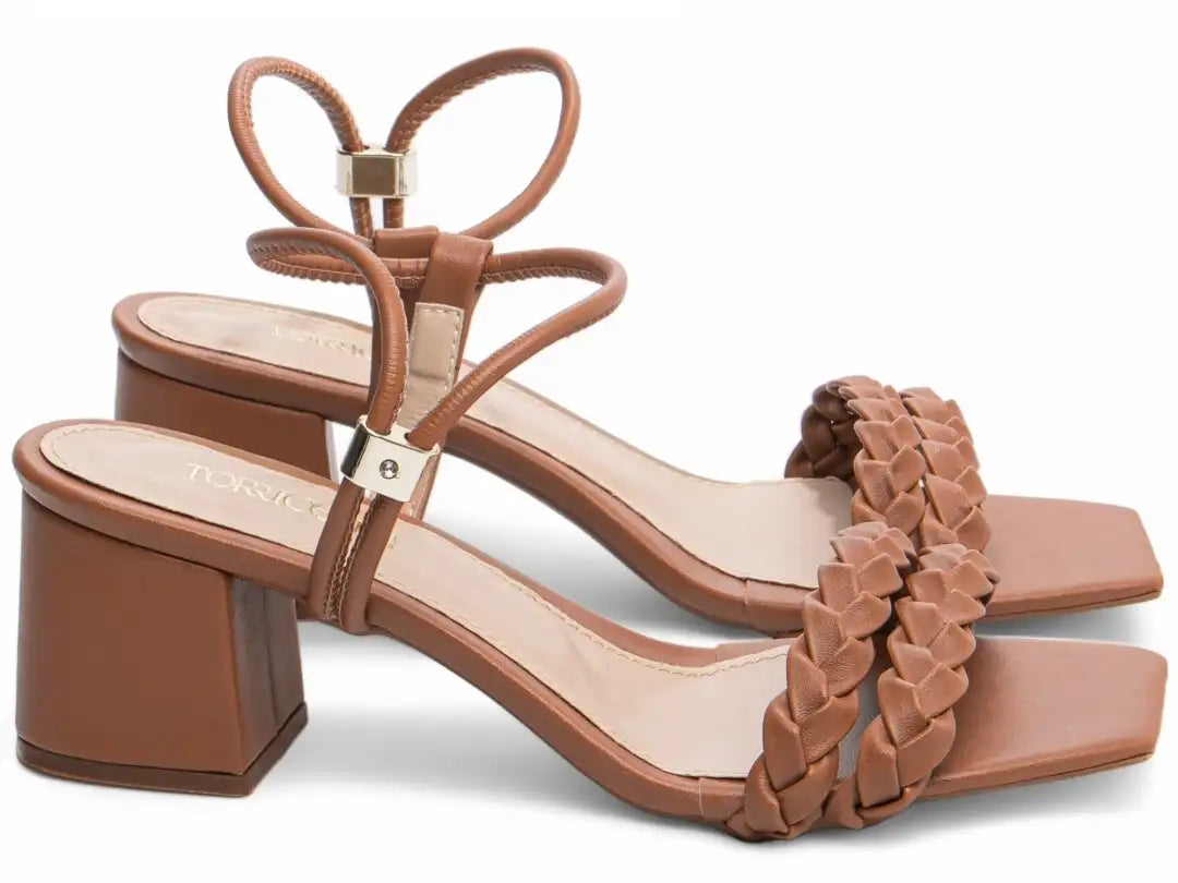 Sandália Feminina Napa Caramelo com Salto Grosso 5,5 cm Antiderrapante