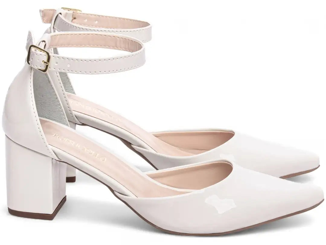 Sapato Scarpin Feminino Verniz Off White Confortável com Salto 6,5 cm