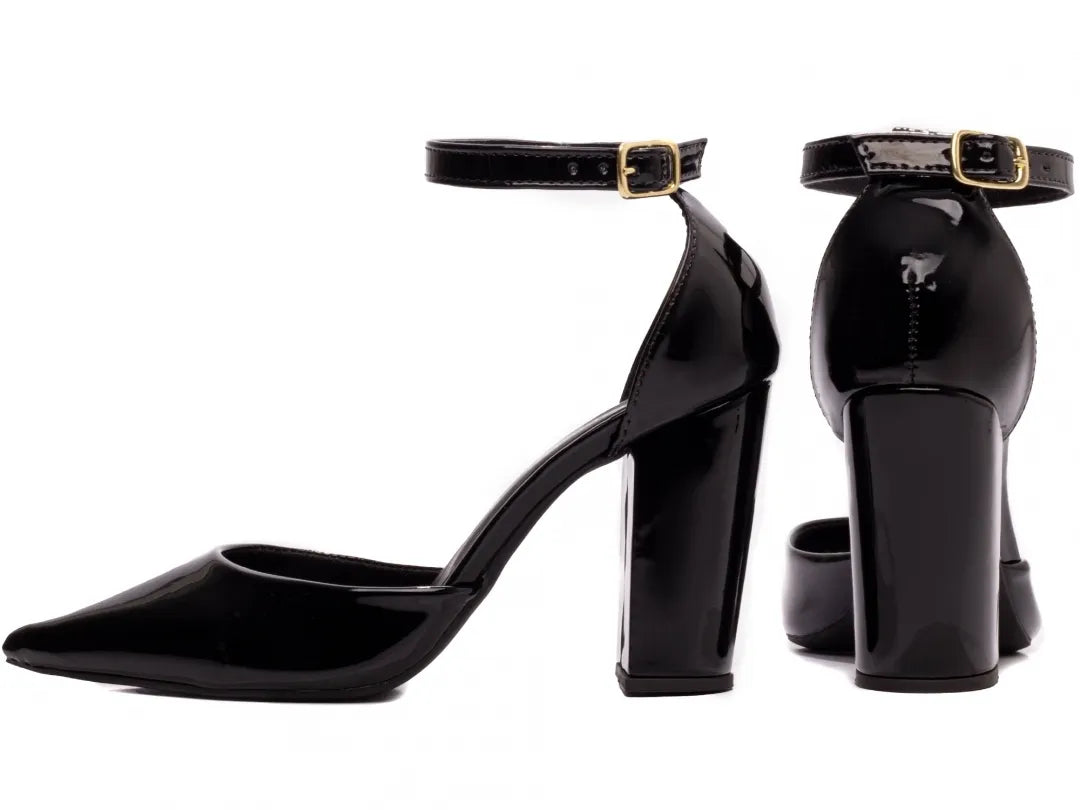 Sapato Scarpin Verniz Preto Salto 9cm com Fivela