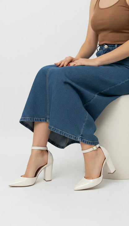 Sapato Scarpin Verniz Off White Salto 9cm com Fivela