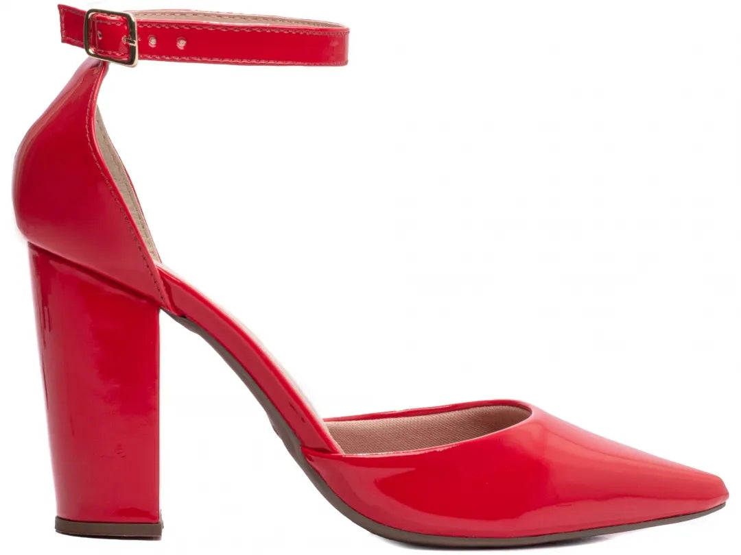 Sapato Scarpin Verniz Vermelho Salto 9cm com Fivela