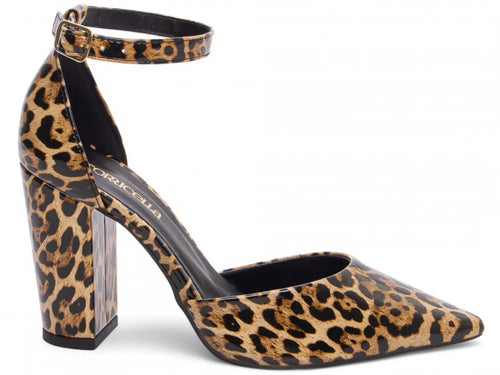 Sapato Scarpin Verniz Onça Salto 9cm com Fivela