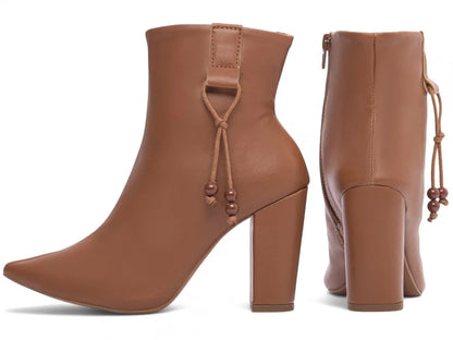 Bota Cano Curto Napa Caramelo com Cordão Lateral