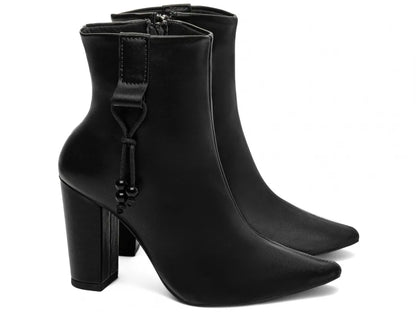 Bota Cano Curto Napa Preto com Cordão Lateral