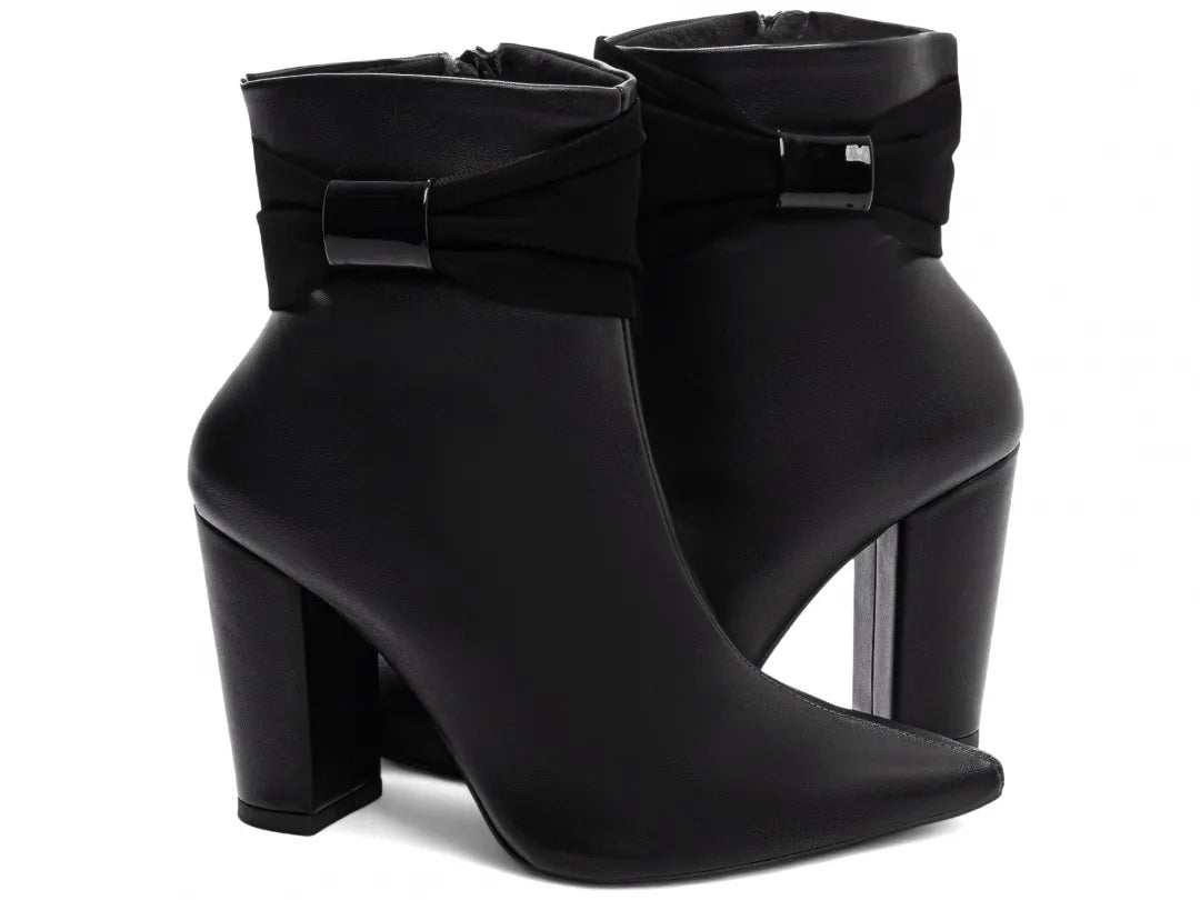 Bota Bico Fino Napa e Nobuck Preto com Laços