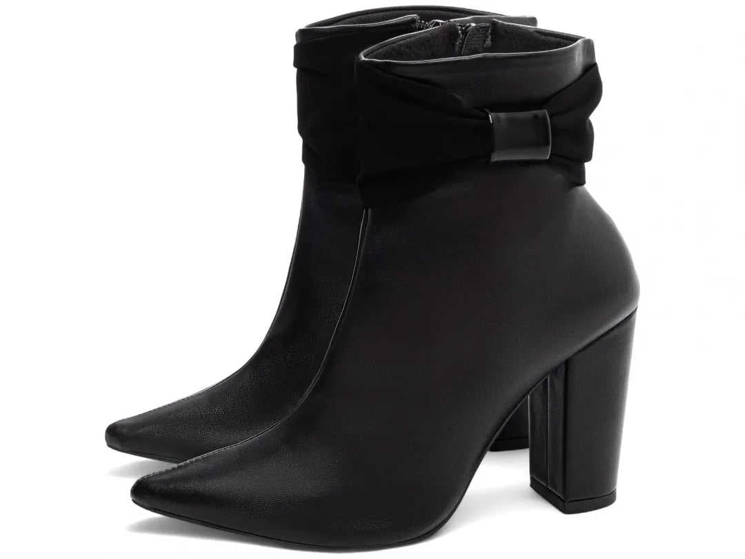 Bota Bico Fino Napa e Nobuck Preto com Laços