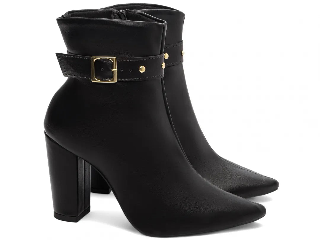 Bota Cano Curto Napa Preto Fivela Dourada