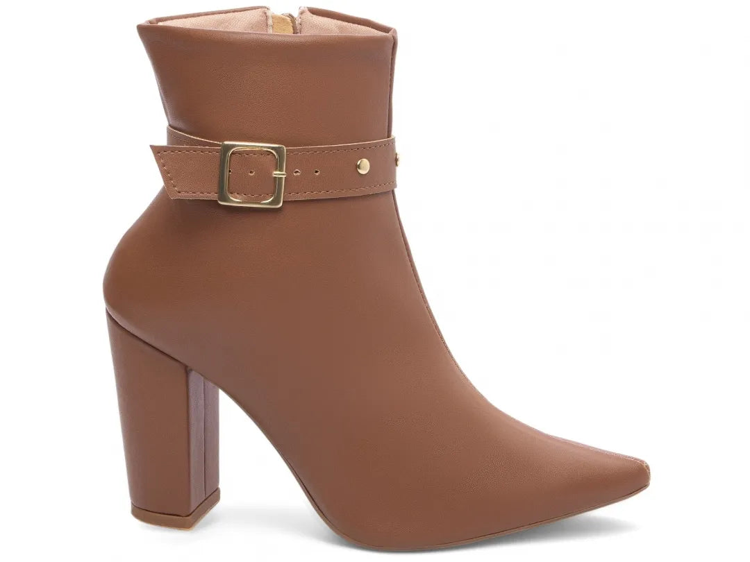 Bota Cano Curto Napa Caramelo Fivela Dourada