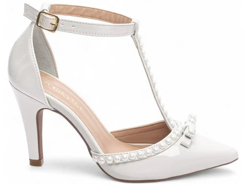 Sapato Scarpin Off White Verniz com Pérola Salto 9cm