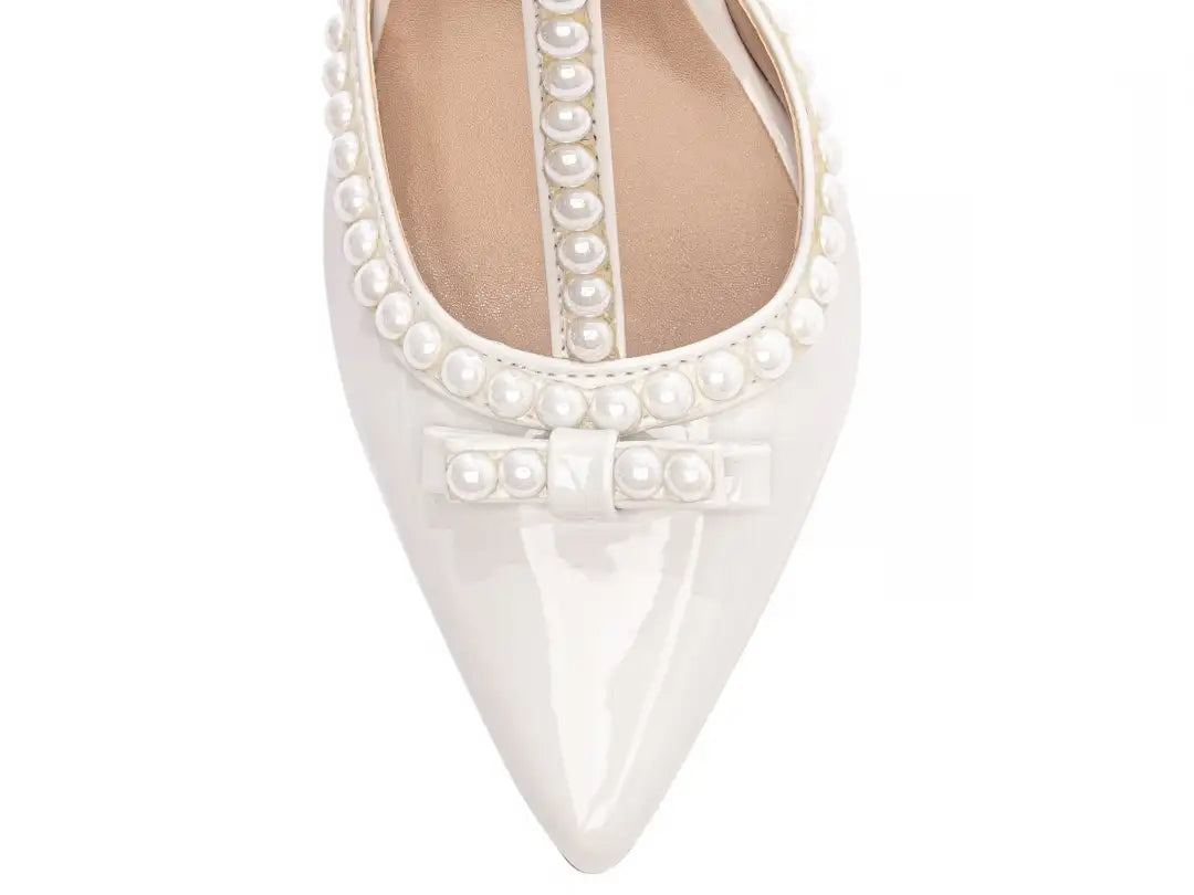 Sapato Scarpin Off White Verniz com Pérola Salto 9cm