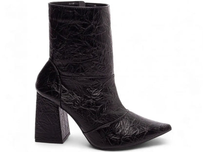 Bota Bico Fino Napa Vintage Preto Flor Vermelha