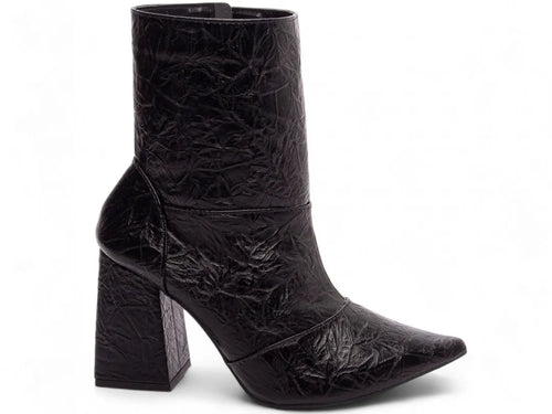 Bota Bico Fino Napa Vintage Preto Flor Vermelha