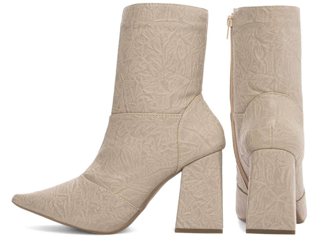 Bota Bico Fino Napa Vintage Bege Flor Caramelo