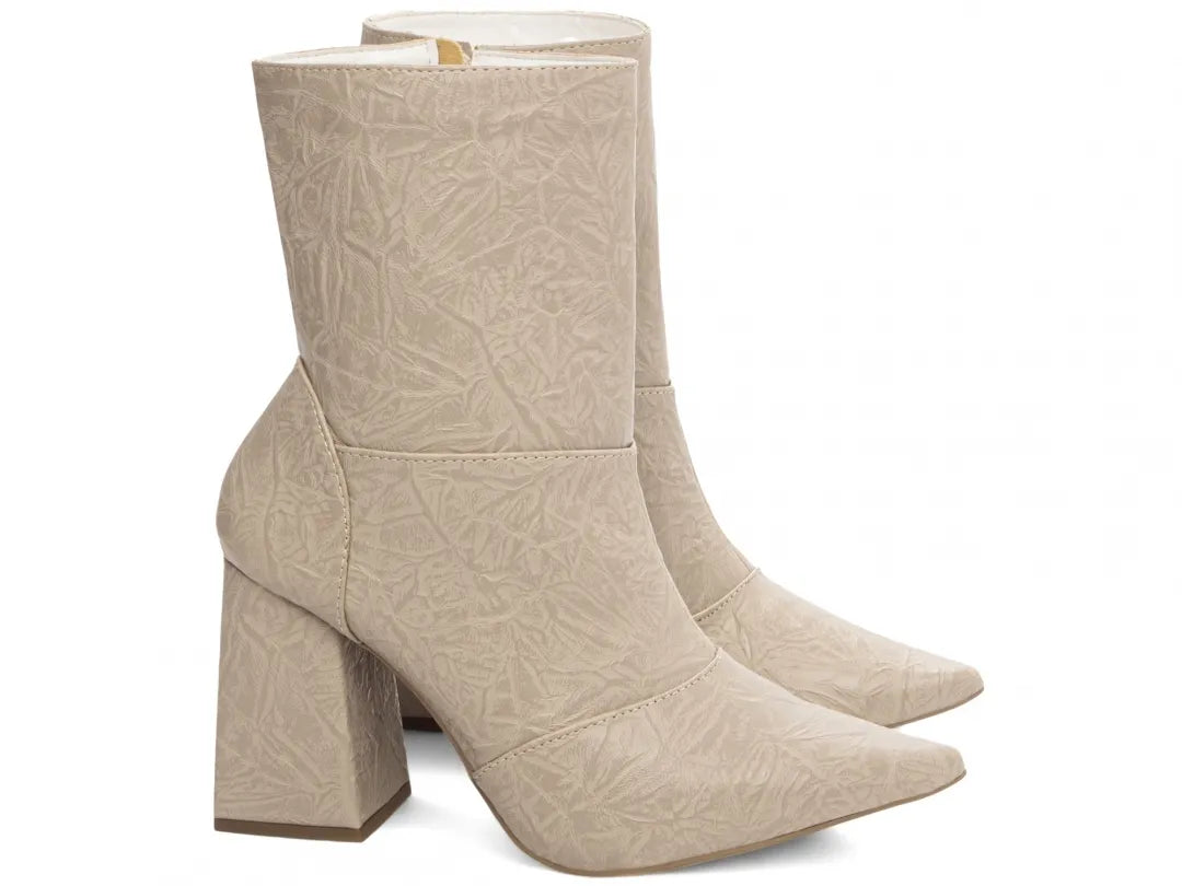 Bota Bico Fino Napa Vintage Bege Flor Caramelo