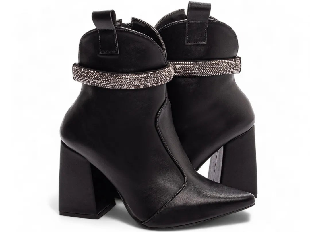 Bota Bico Fino Napa Preto com Strass Removível