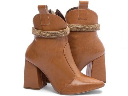 Bota Bico Fino Napa Caramelo com Strass Removível