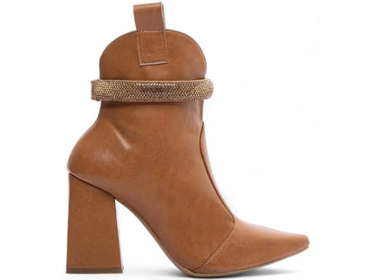 Bota Bico Fino Napa Caramelo com Strass Removível