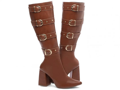 Bota Bico Fino Napa Caramelo com Fivelas Ouro