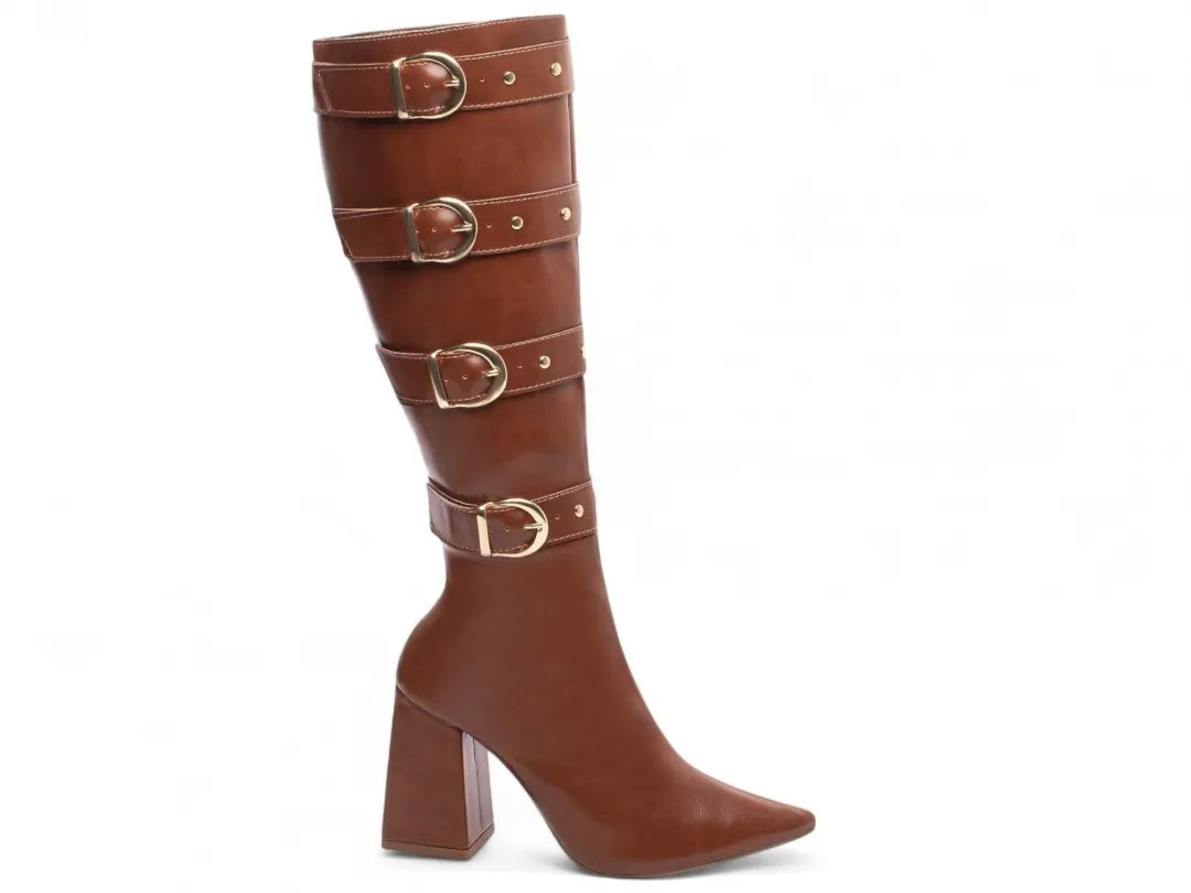 Bota Bico Fino Napa Caramelo com Fivelas Ouro