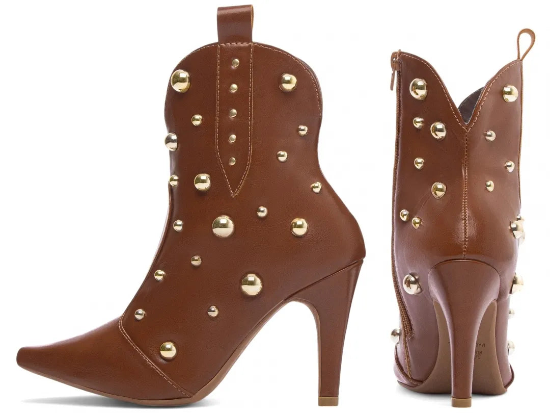 Bota Bico Fino Napa Caramelo com Apliques Dourados