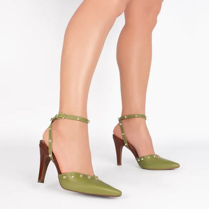 Scarpin Salto Fino Verde com Detalhes Caramelo e Dourado