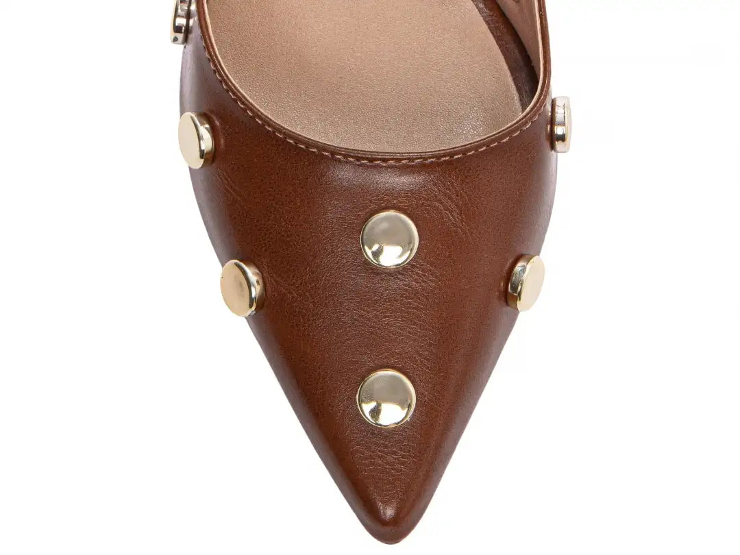 Scarpin Feminino Caramelo Elegante com Detalhes Dourados – Hyly Prime