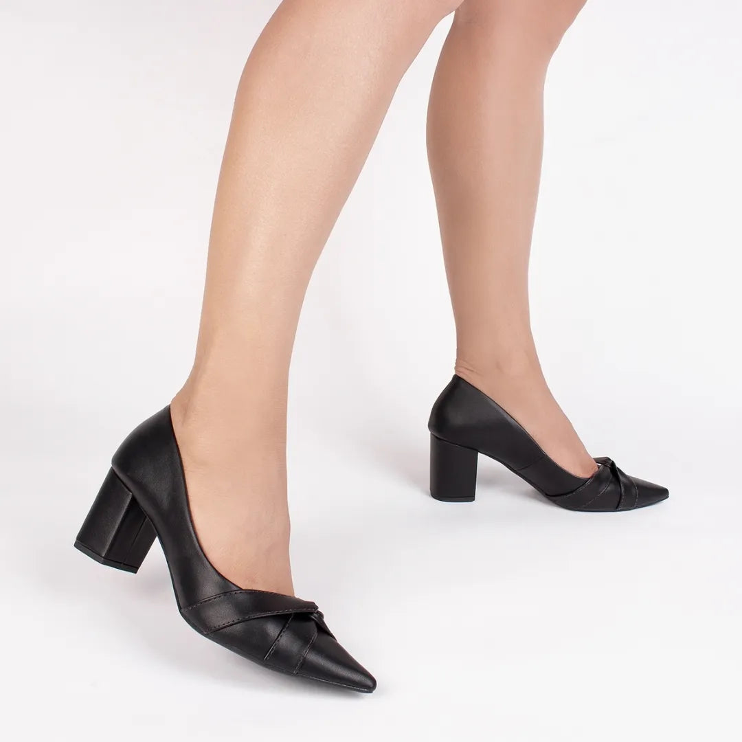 Scarpin Napa Preto Salto Grosso 6,5 cm com  Antiderrapante