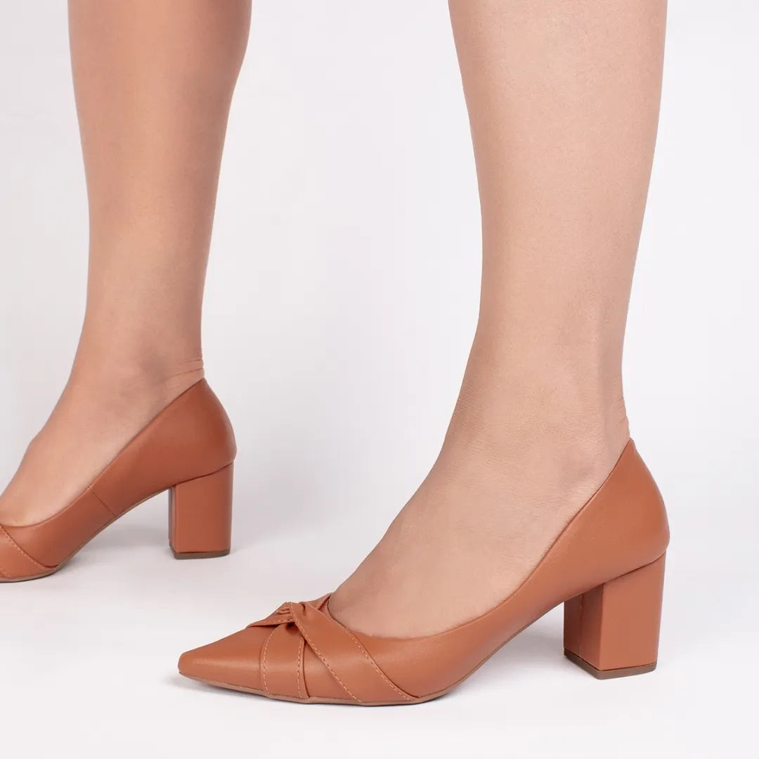 Sapato Scarpin Salto Gr. Caramelo com 6,5 cm Antiderrapante