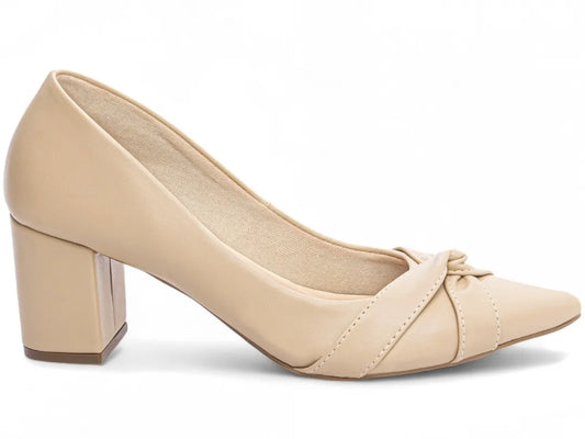 Sapato Scarpin Salto Grosso Bege com 6,5 cm Antiderrapante