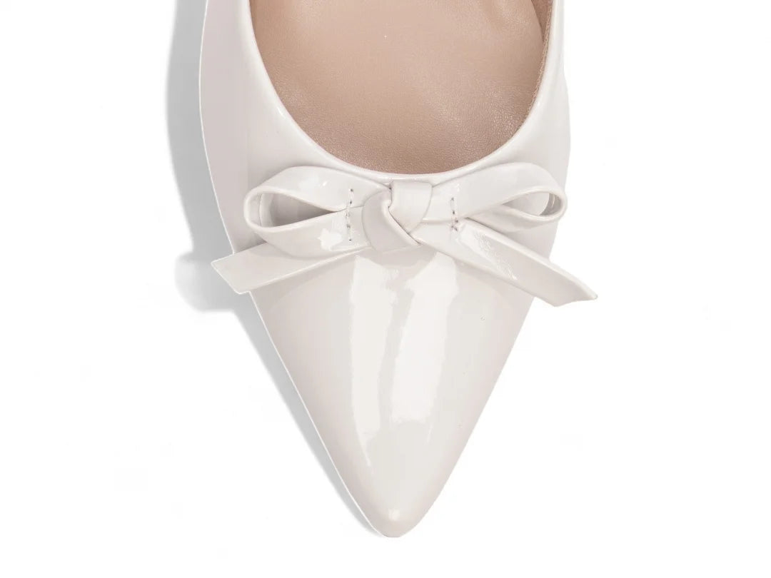 Scarpin Feminino Verniz Off White Salto Grosso 6,5 cm